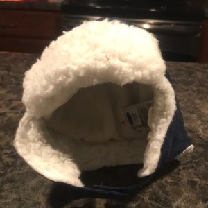 Old navy winter hat for babies